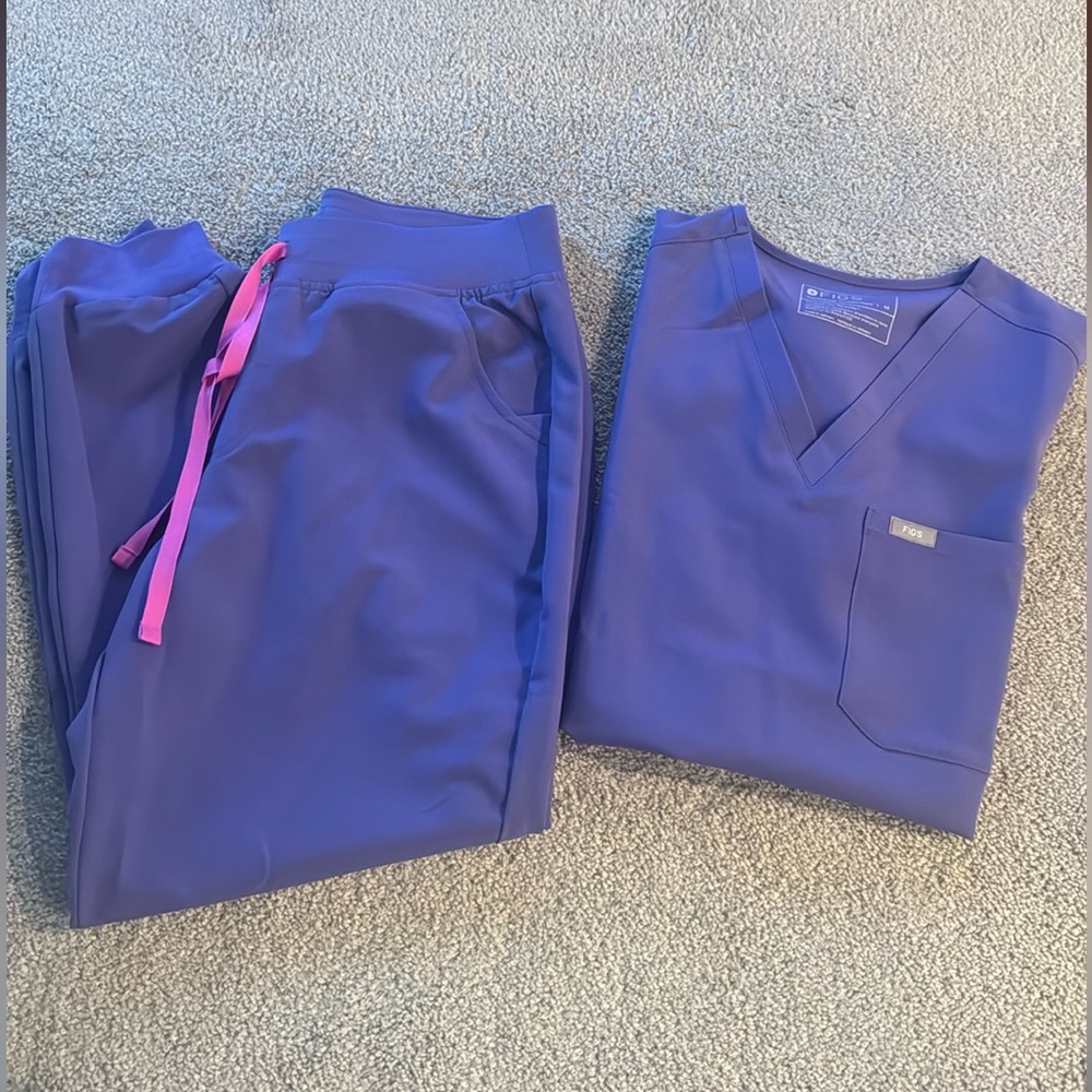 Figs Amethyst scrub set. Medium Catarina & MP HW Zamora pants